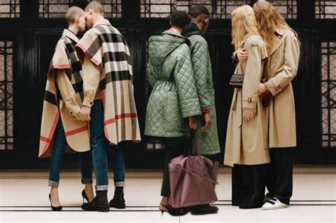 fashion network burberry non distruggerà più|burberry banned fur products.